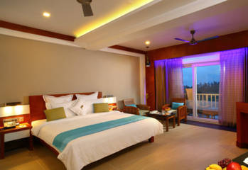 Munnar hotel luxury bedroom